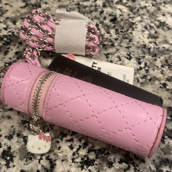 NWT FOREVER 21 Hello Kitty lip stick holder with chain - Picture 5 of 7